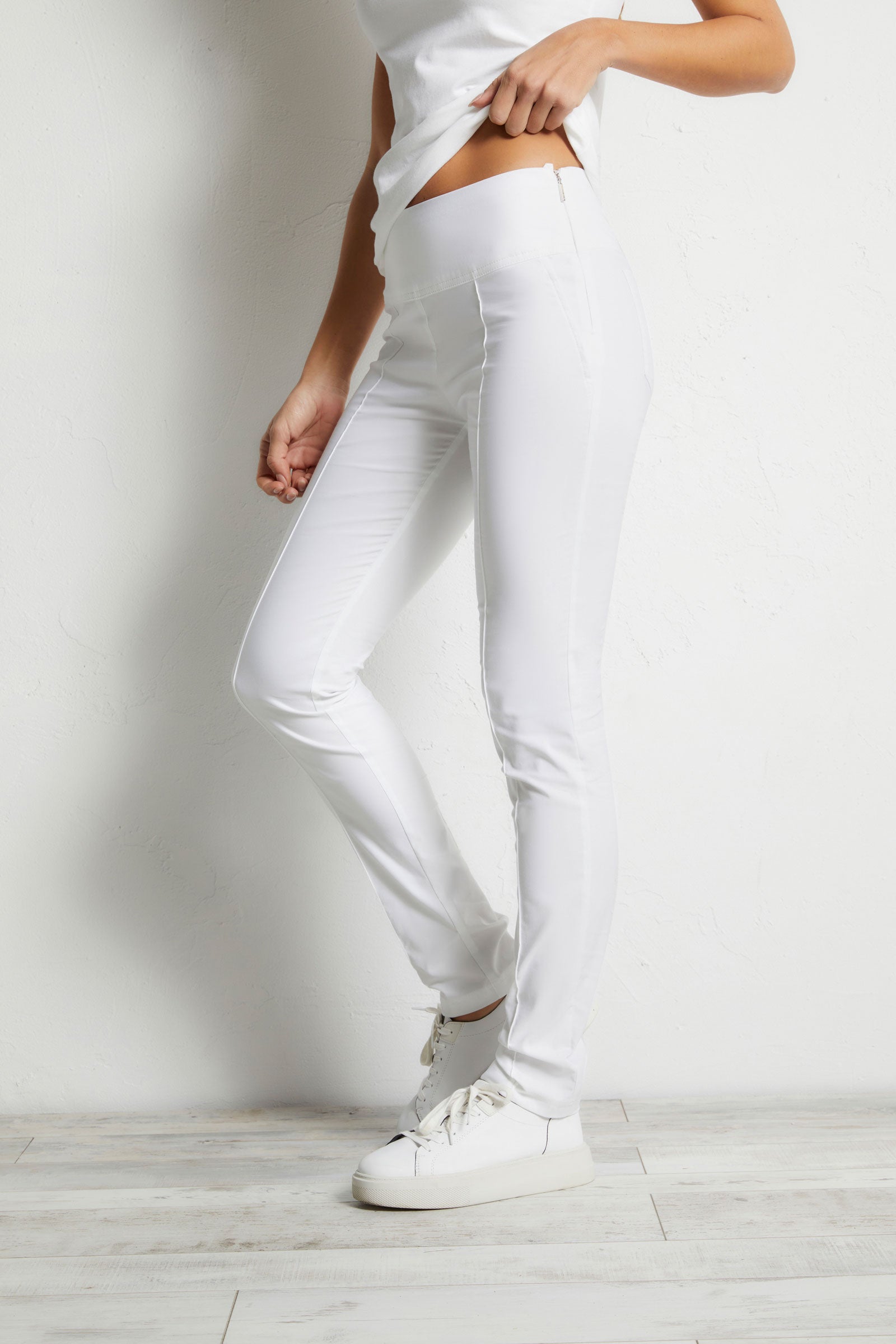 The Best Travel Pants. Side Profile of the Sonia Curvy High Rise Pant in White